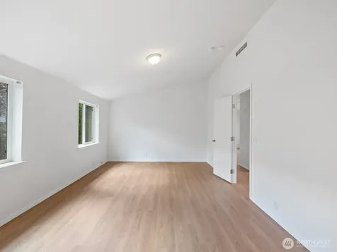 23825 15th Avenue SE Bothell WA 98021