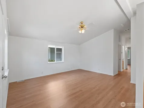 23825 15th Avenue SE Bothell WA 98021