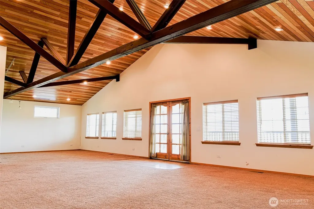 2034 Pine Creek Road Tonasket WA 98855