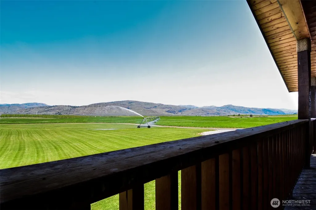 2034 Pine Creek Road Tonasket WA 98855