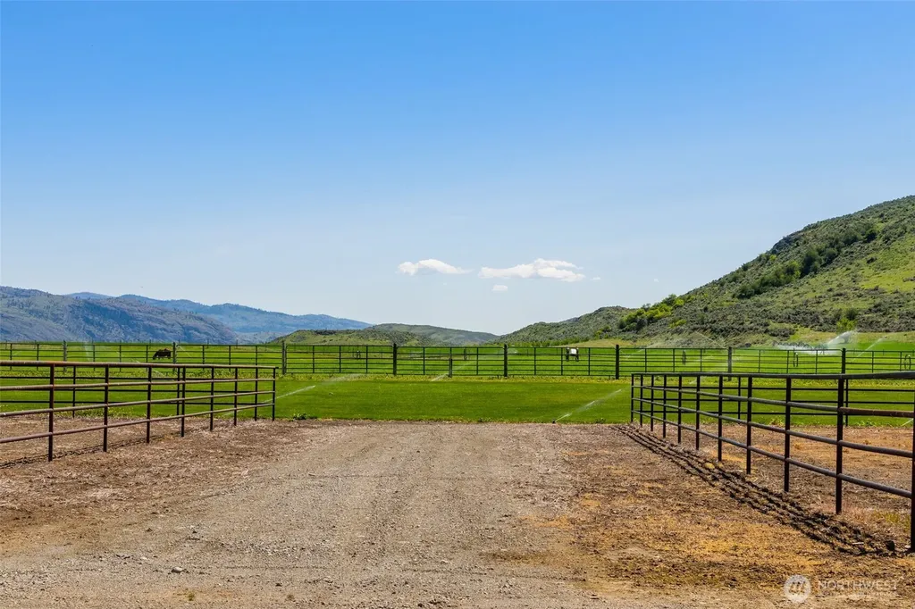 2034 Pine Creek Road Tonasket WA 98855