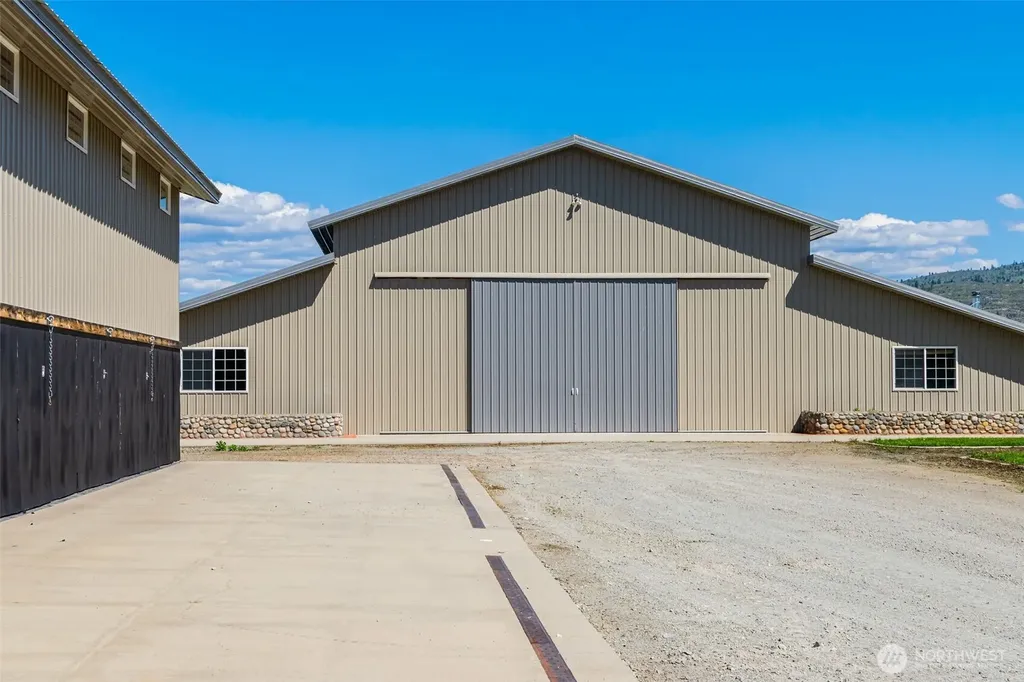2034 Pine Creek Road Tonasket WA 98855