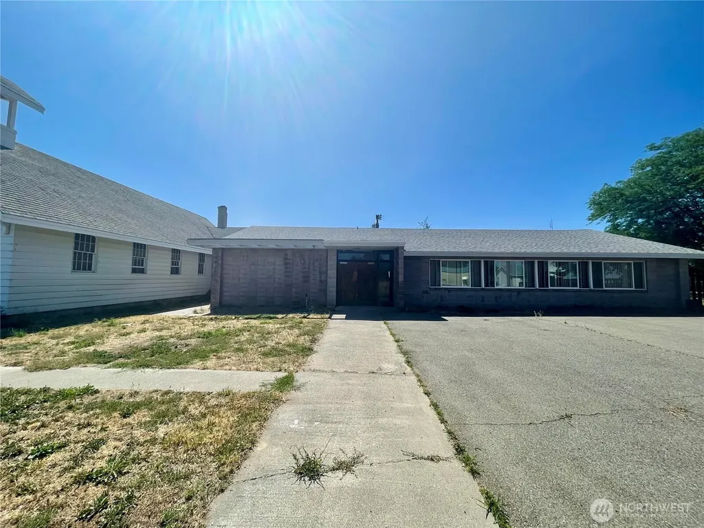 138 Range Street Hartline WA 99135