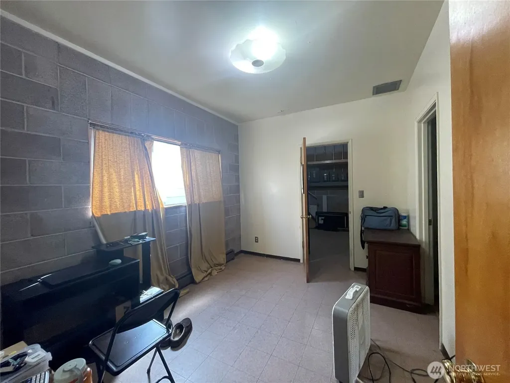 138 Range Street Hartline WA 99135