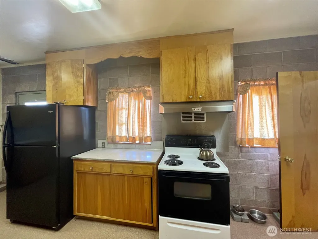 138 Range Street Hartline WA 99135