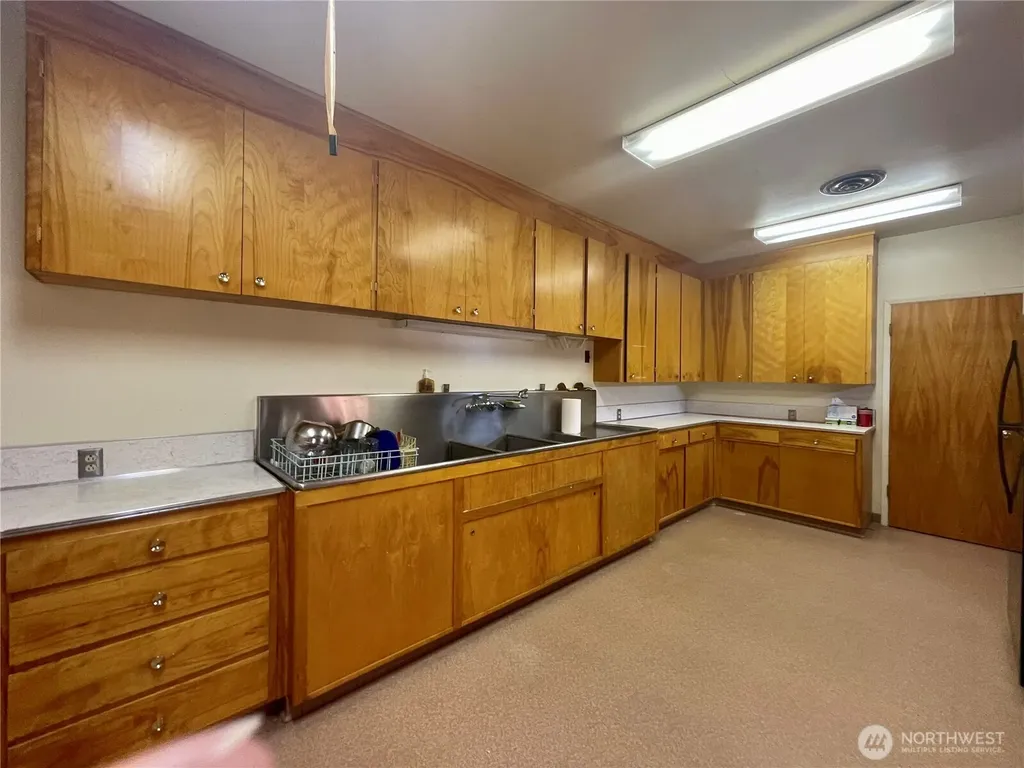 138 Range Street Hartline WA 99135