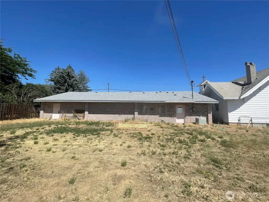 138 Range Street Hartline WA 99135