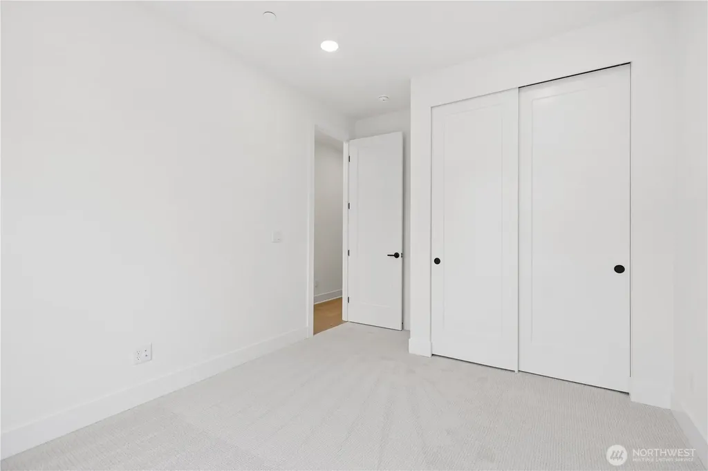 12207 137th Place NE Redmond WA 98052