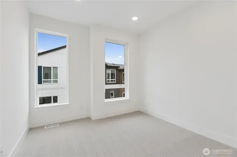 12207 137th Place NE Redmond WA 98052