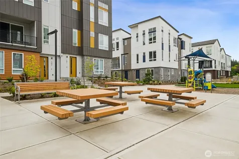12207 137th Place NE Redmond WA 98052
