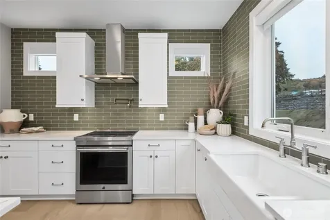 12207 137th Place NE Redmond WA 98052