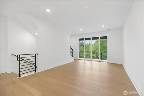 12207 137th Place NE Redmond WA 98052
