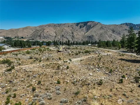 15250 Us Highway 97a Entiat WA 98822