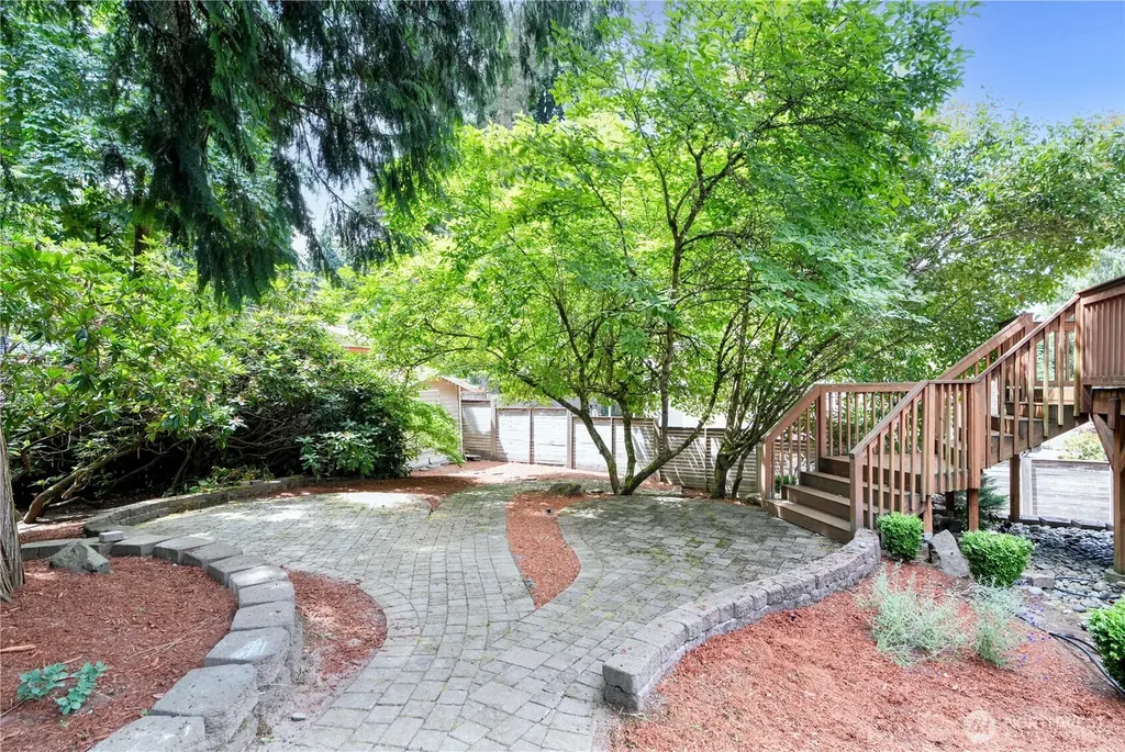 15025 SE 43rd Street Bellevue WA 98006