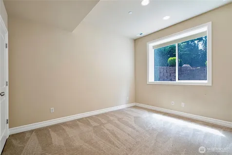 15025 SE 43rd Street Bellevue WA 98006