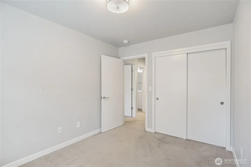 12021 SE 5th Vancouver WA 98683
