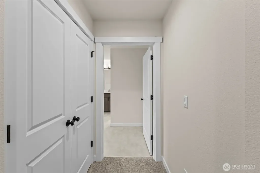 7165 91st Street E Puyallup WA 98371