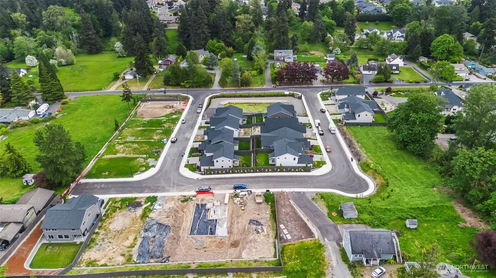 7165 91st Street E Puyallup WA 98371