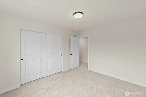 7165 91st Street E Puyallup WA 98371