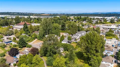 565 S Director Seattle WA 98108
