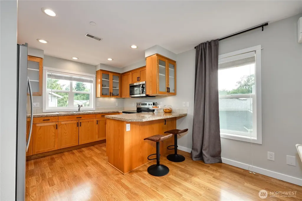 7701 Beacon Place NE Bremerton WA 98311
