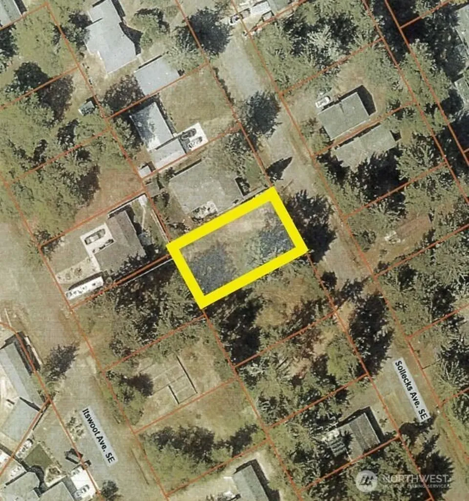 657 Sollecks Avenue SE Ocean Shores WA 98569