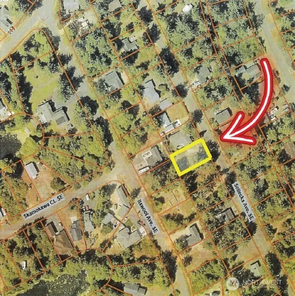 657 Sollecks Avenue SE Ocean Shores WA 98569