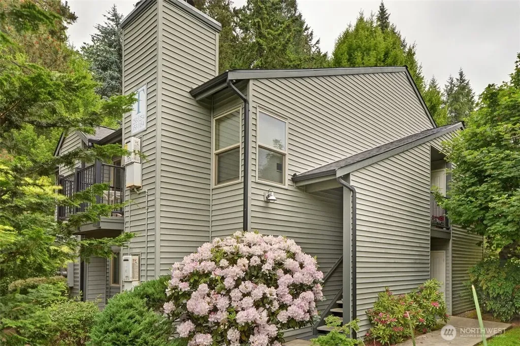 9805 Avondale Road NE Redmond WA 98052