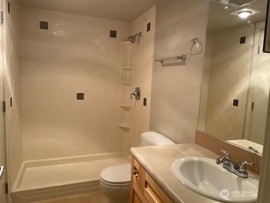9805 Avondale Road NE Redmond WA 98052