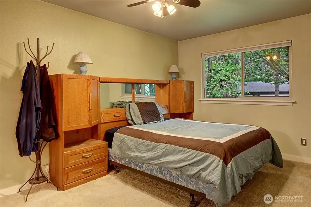 9805 Avondale Road NE Redmond WA 98052