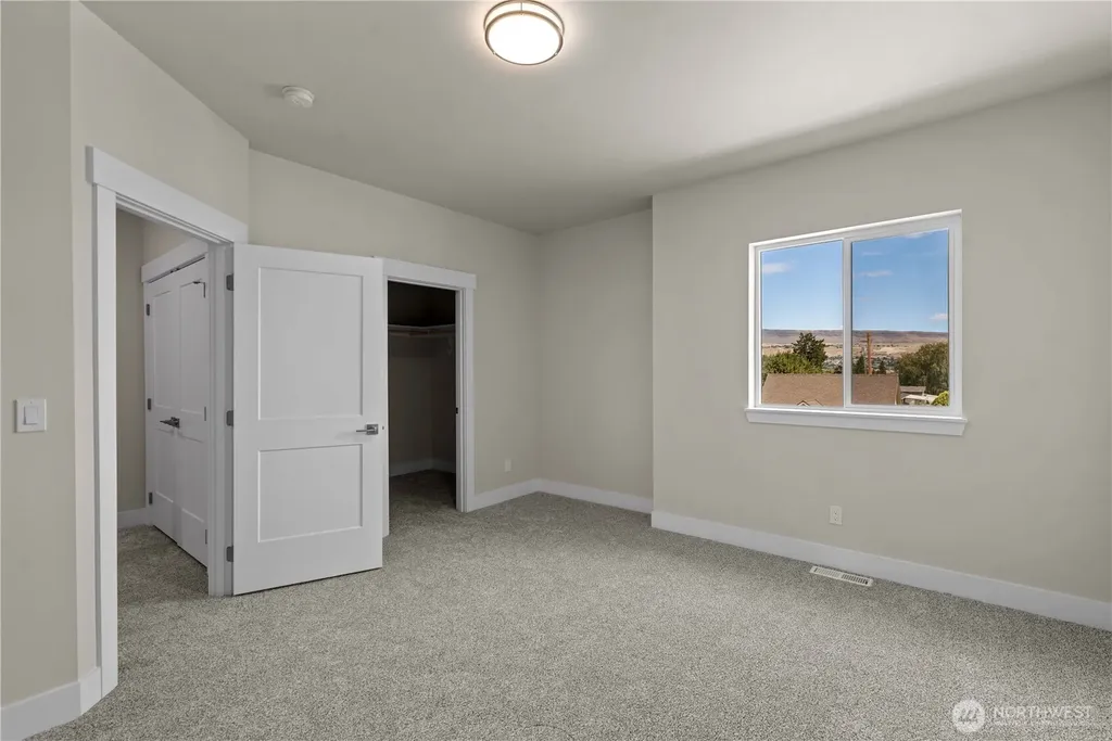 1030 Finch Lane Wenatchee WA 98801