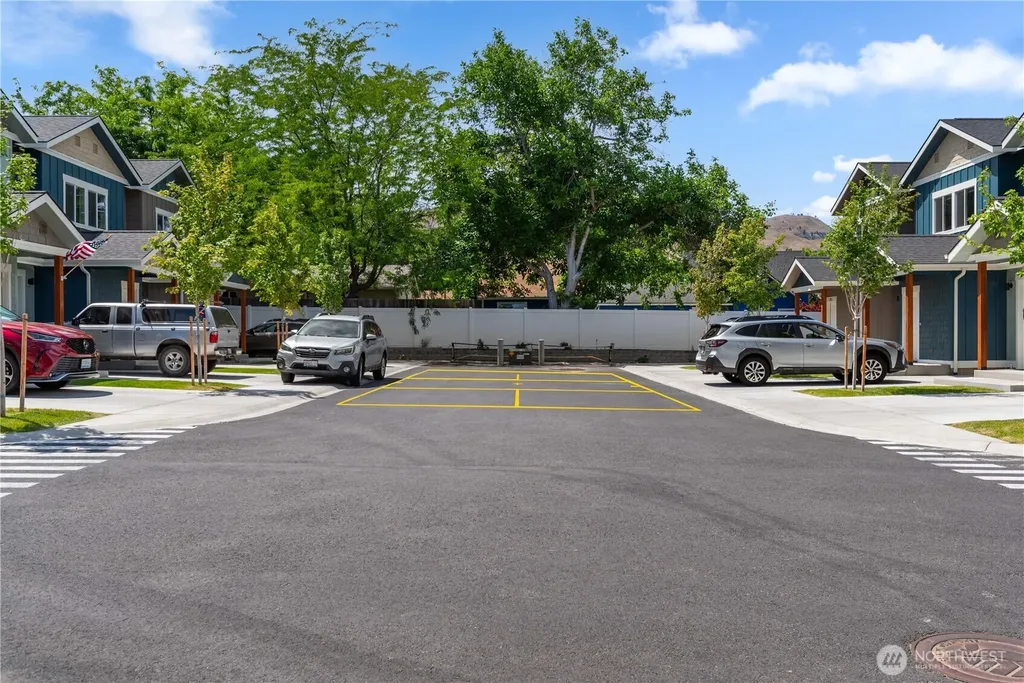1030 Finch Lane Wenatchee WA 98801
