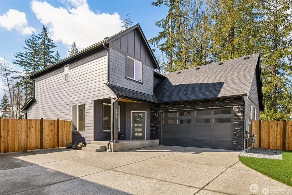17232 74th Avenue Ct E Puyallup WA 98375