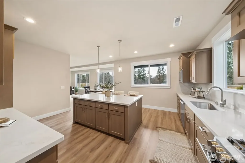 17232 74th Avenue Ct E Puyallup WA 98375