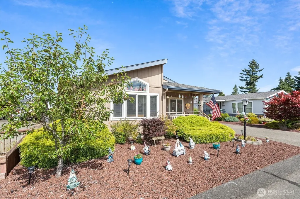 4 Christmas Tree Lane Shelton WA 98584