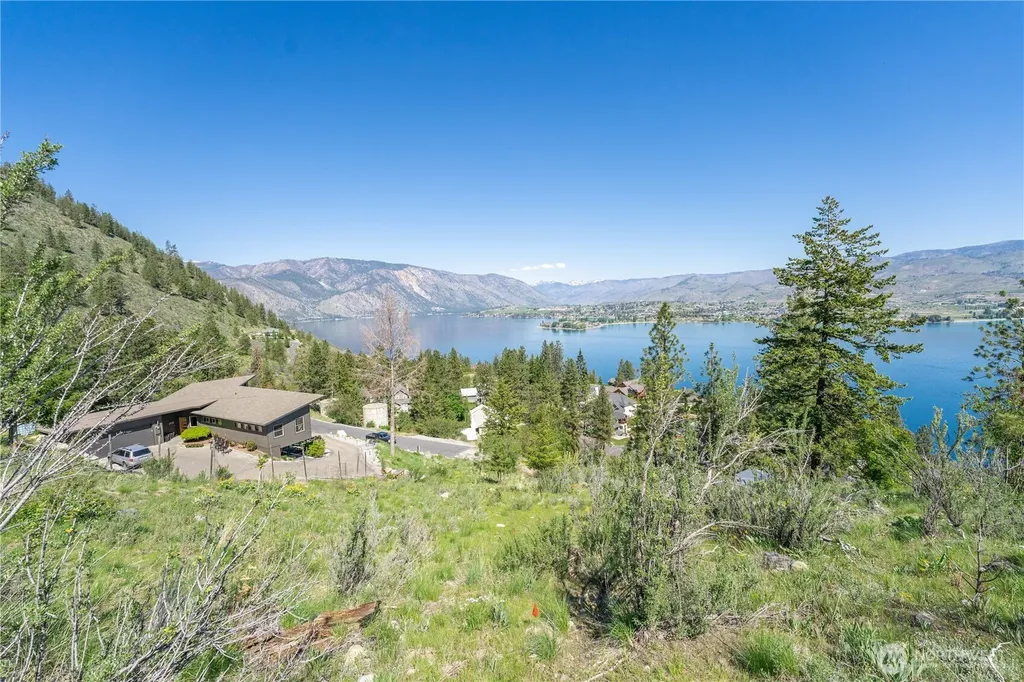 4340 Sunnybank Drive Chelan WA 98816