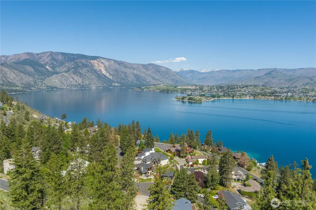4340 Sunnybank Drive Chelan WA 98816