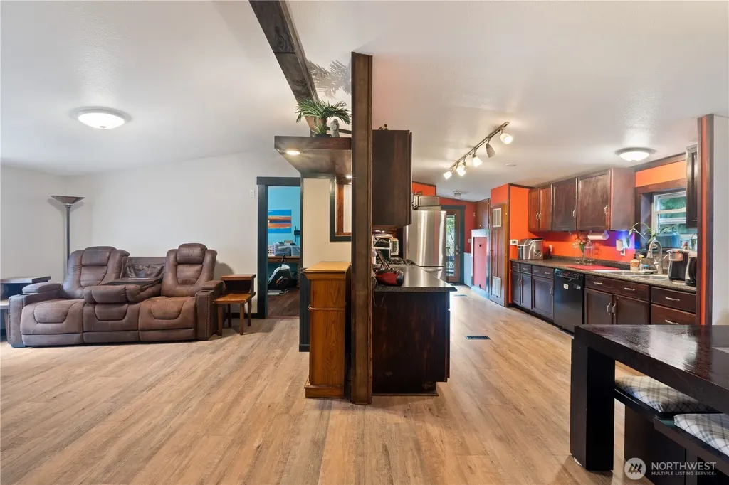 5818 Everson Goshen Bellingham WA 98226