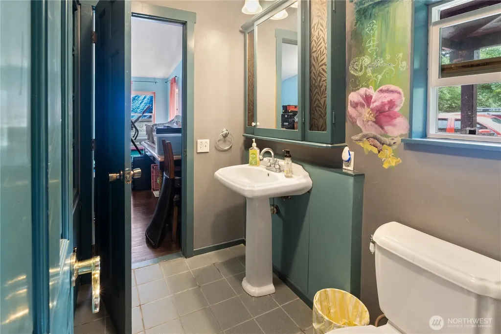 5818 Everson Goshen Bellingham WA 98226