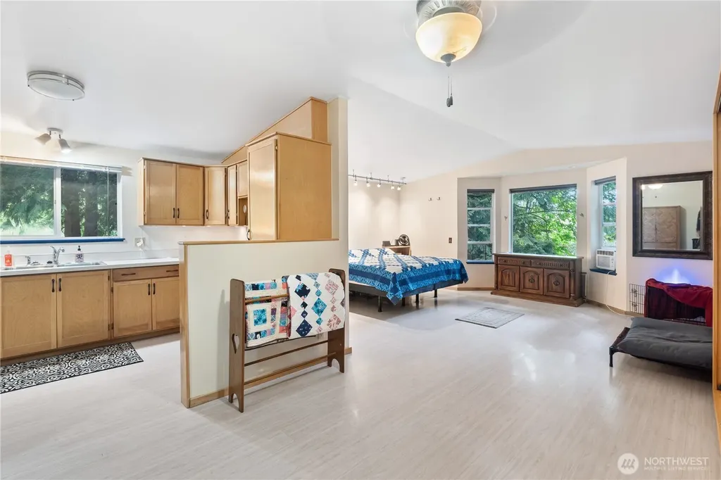 5818 Everson Goshen Bellingham WA 98226
