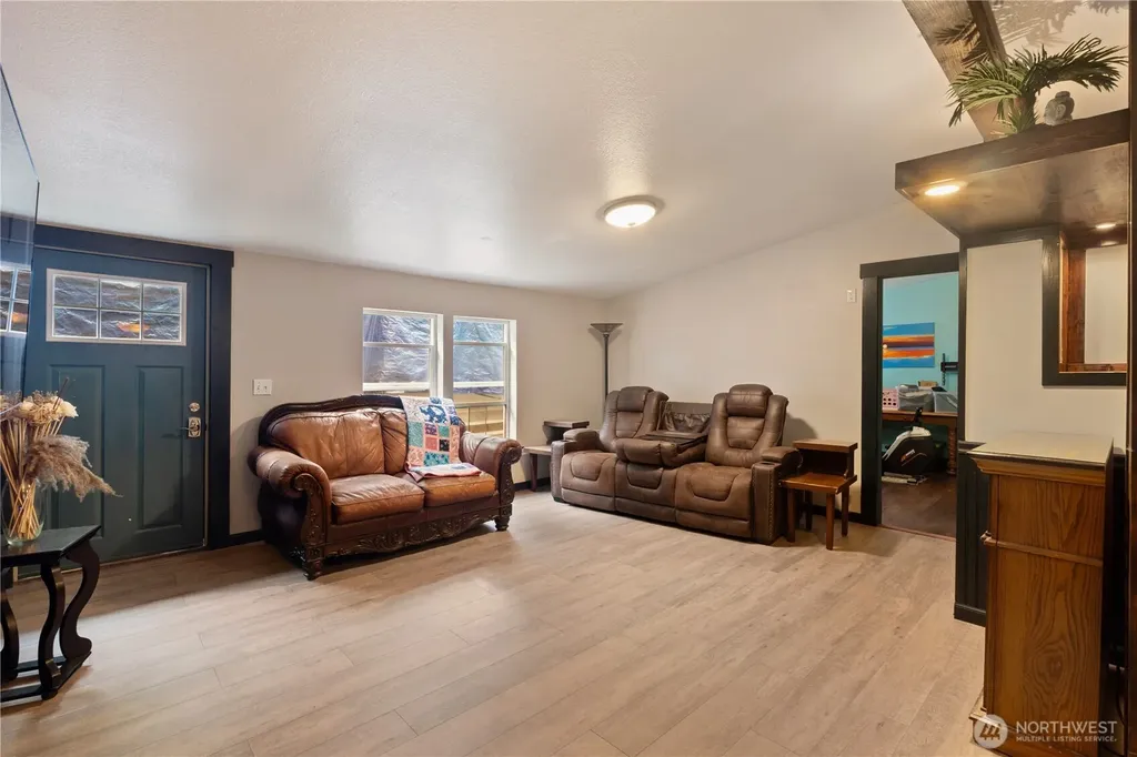5818 Everson Goshen Bellingham WA 98226