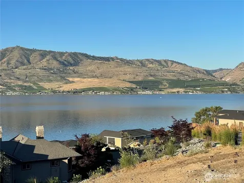 210 Crystal View Drive Chelan WA 98816
