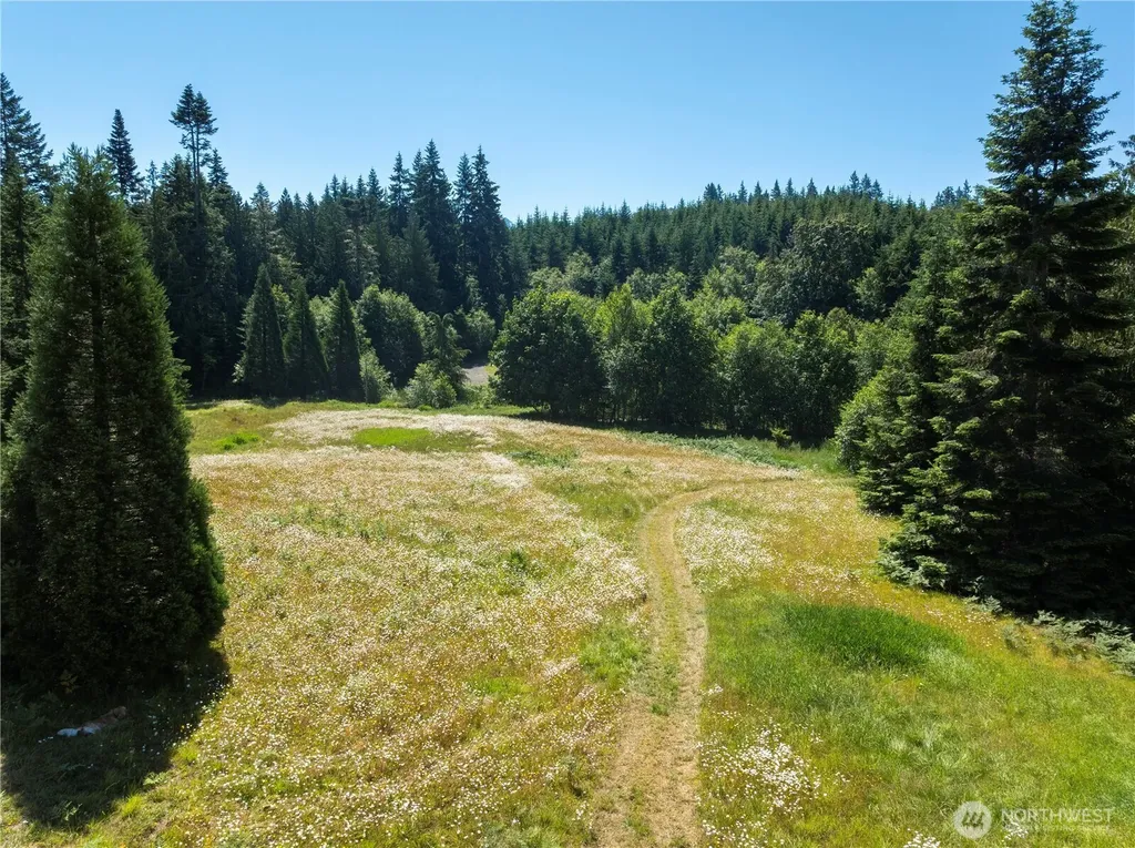 1048 Peters Road Port Angeles WA 98363