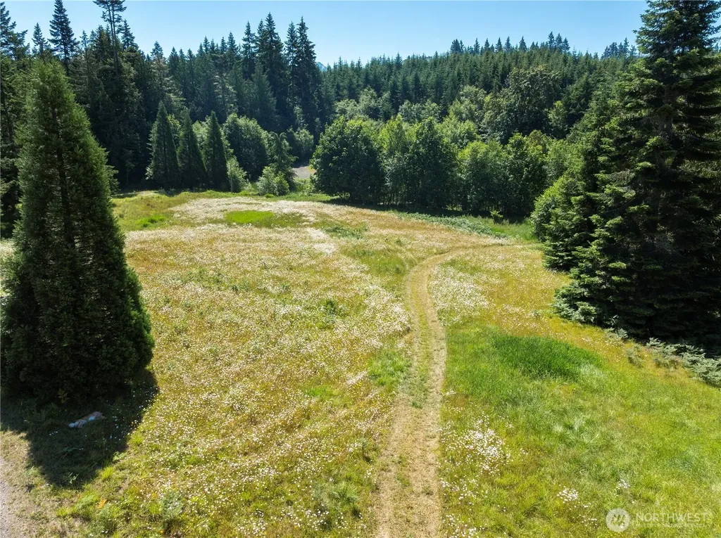 1048 Peters Road Port Angeles WA 98363