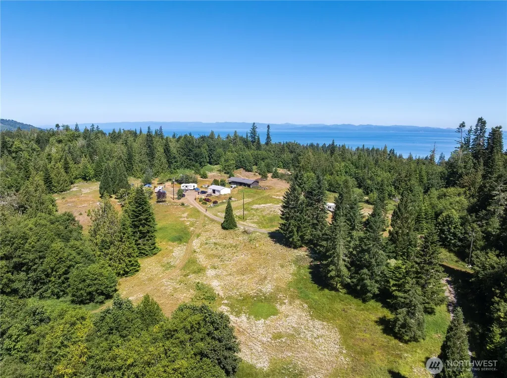 1048 Peters Road Port Angeles WA 98363