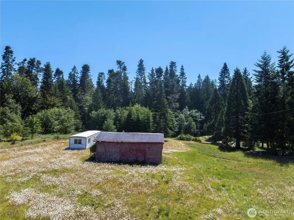 1048 Peters Road Port Angeles WA 98363