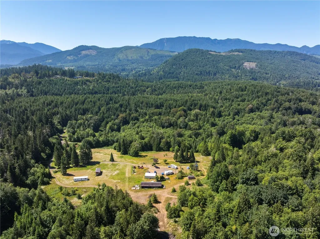 1048 Peters Road Port Angeles WA 98363