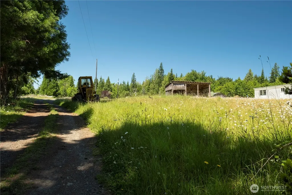 1048 Peters Road Port Angeles WA 98363