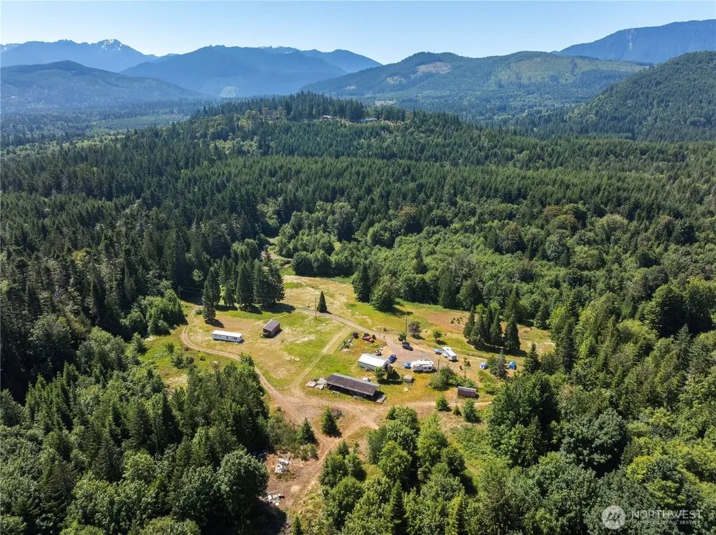 1048 Peters Road Port Angeles WA 98363