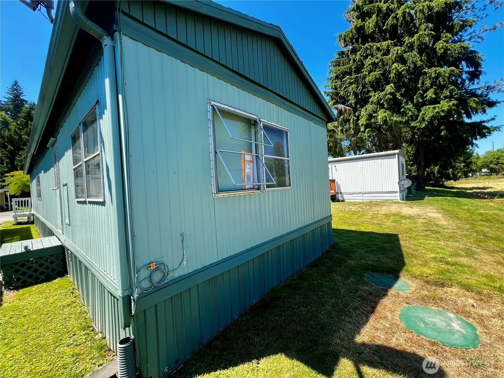 8705 143rd Avenue Ct E Puyallup WA 98372